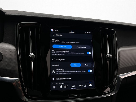 Volvo V90 24 of 30