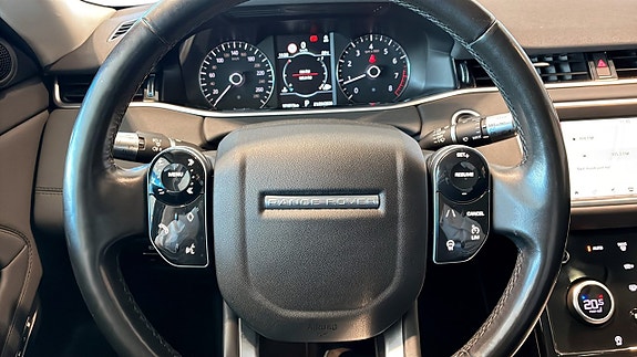 Land Rover Range Rover Evoque 15 of 15