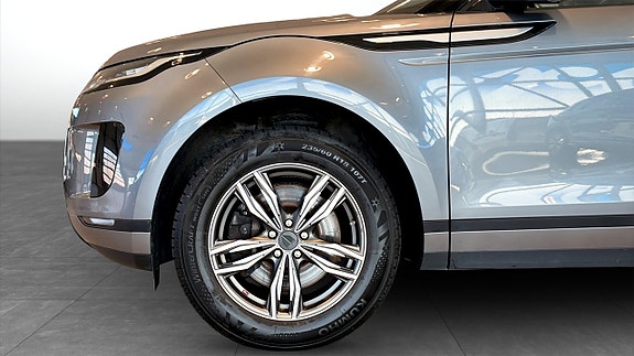 Land Rover Range Rover Evoque 9 of 15