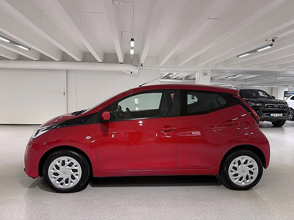 Toyota Aygo 8 of 25