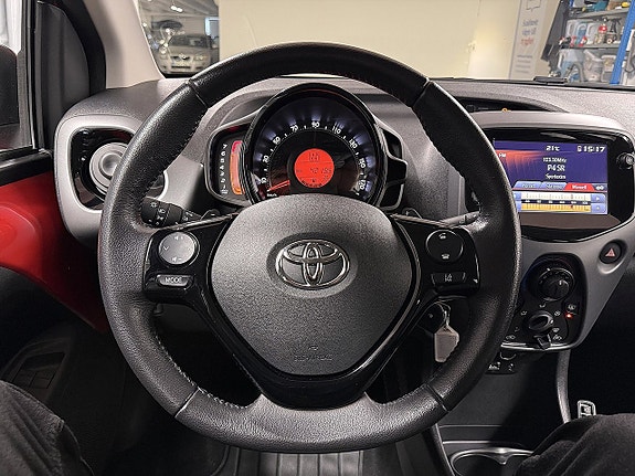 Toyota Aygo 12 of 25