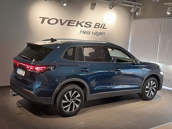 Volkswagen Tiguan 6 of 19