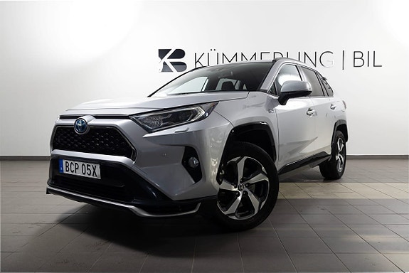 Toyota RAV4 9 of 23