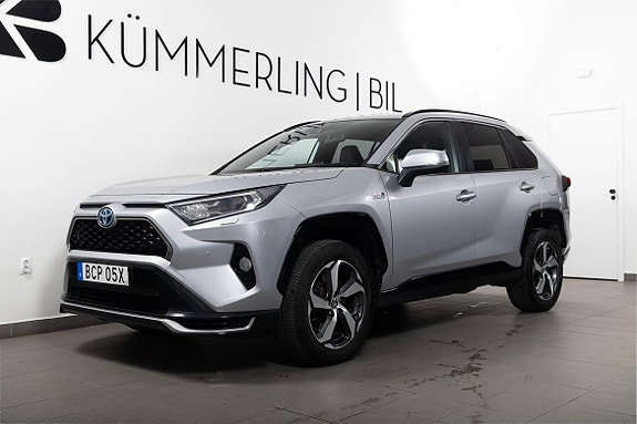 Toyota RAV4 2 of 23