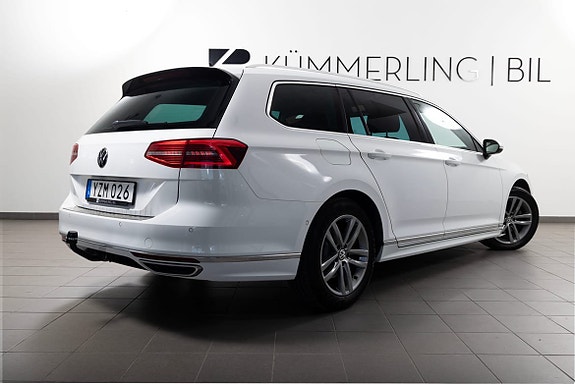 Volkswagen Passat 11 of 22