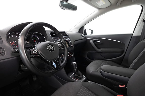 Volkswagen Polo 16 of 19