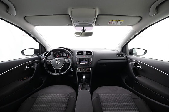 Volkswagen Polo 13 of 19