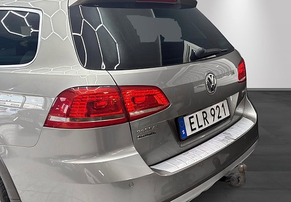 Volkswagen Passat Alltrack 6 of 18