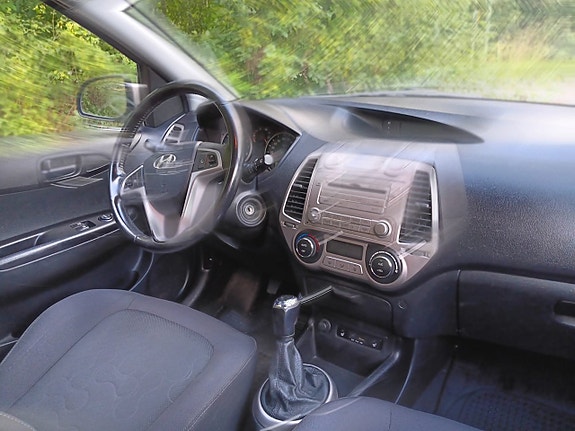 Hyundai i20 9 of 15