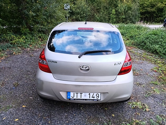 Hyundai i20 6 of 15