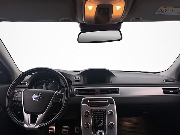 Volvo XC70 14 of 26