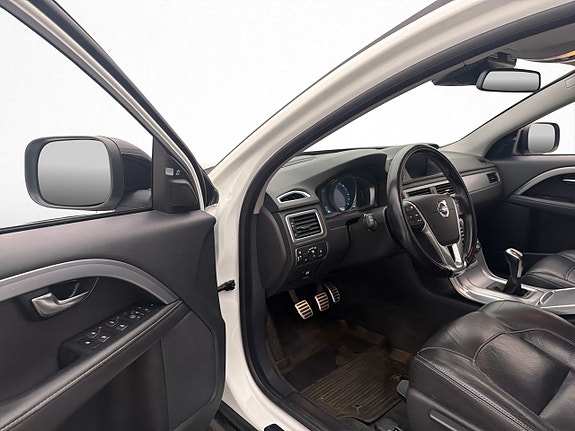 Volvo XC70 8 of 26