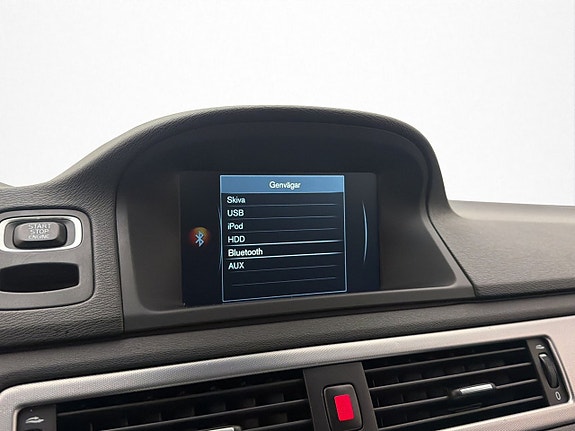 Volvo XC70 26 of 26