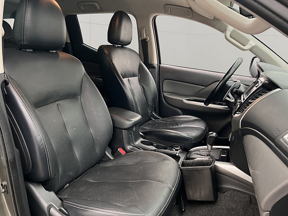 Mitsubishi L200 30 of 30