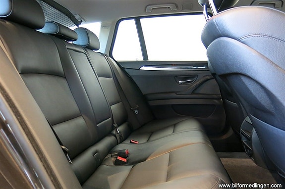 BMW 520 8 of 15