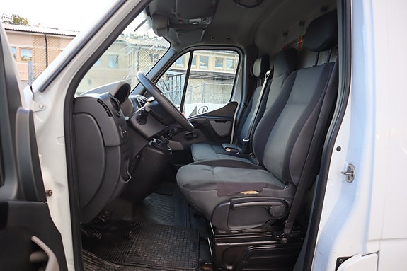 Renault Master 9 of 16