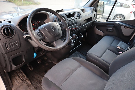 Renault Master 8 of 16