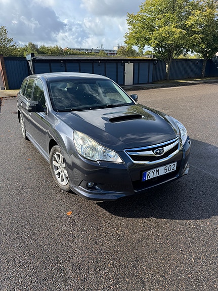 Subaru Legacy 2 of 2