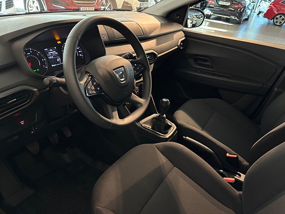 Dacia Sandero 5 of 10
