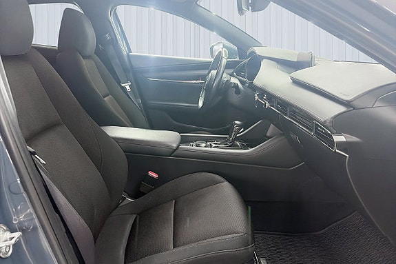 Mazda 3 17 of 18