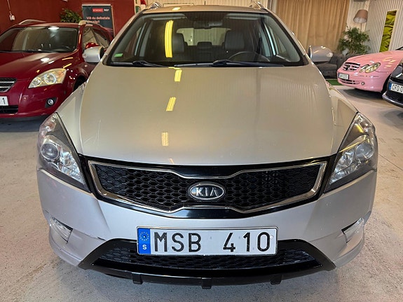 Kia Ceed 2 of 11