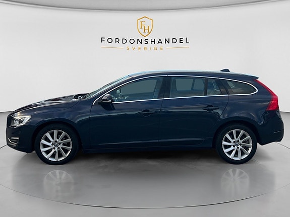 Volvo V60 8 of 16