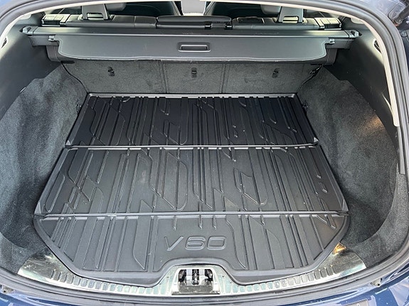 Volvo V60 15 of 16