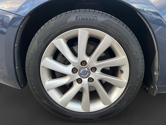 Volvo V60 9 of 16
