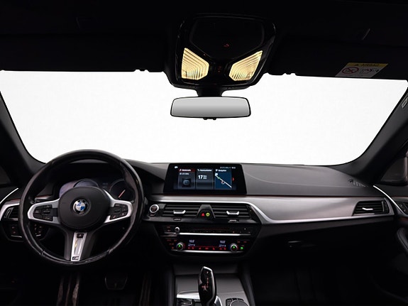 BMW 530i 15 of 30