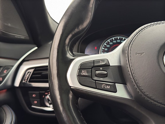 BMW 530i 16 of 30