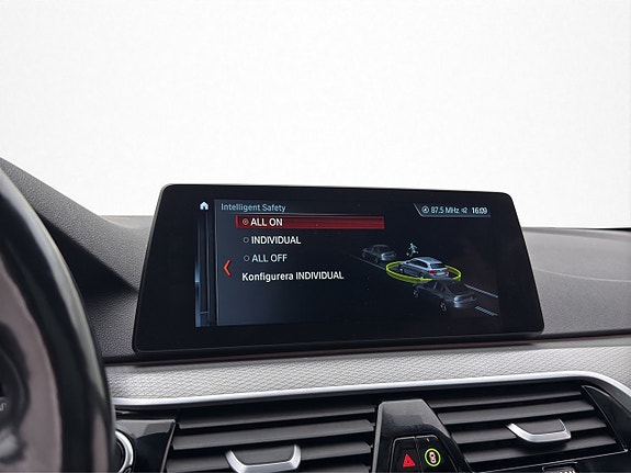 BMW 530i 28 of 30