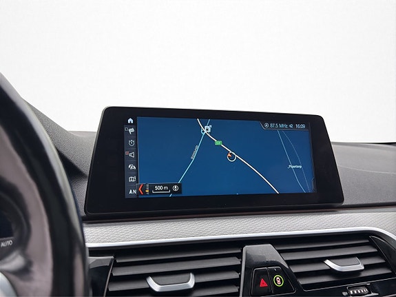 BMW 530i 13 of 30