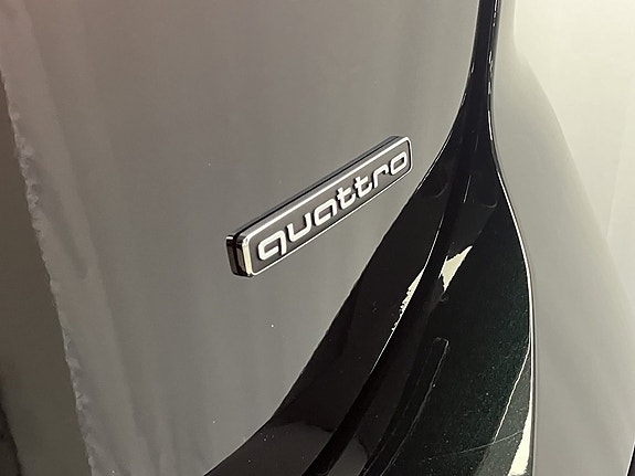 Audi A6 8 of 17
