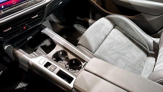 Volkswagen Passat 18 of 22
