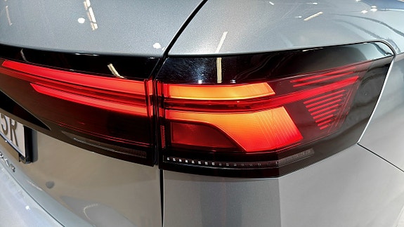 Volkswagen Passat 15 of 22