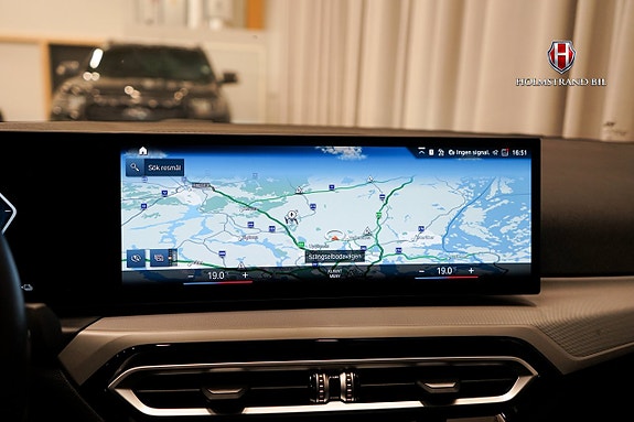 BMW 330e 18 of 27