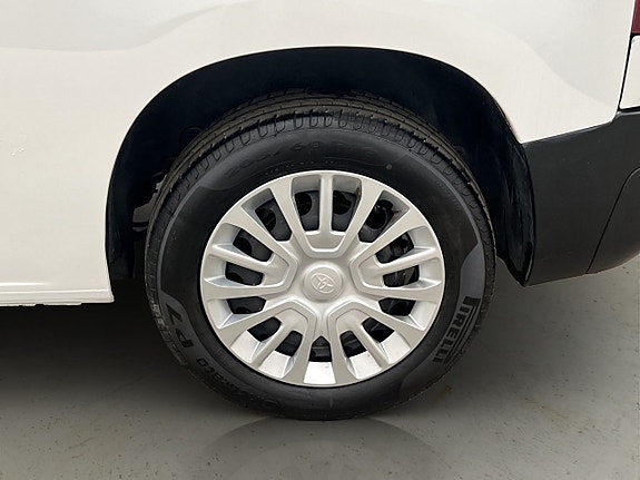 Toyota Proace City 28 of 30
