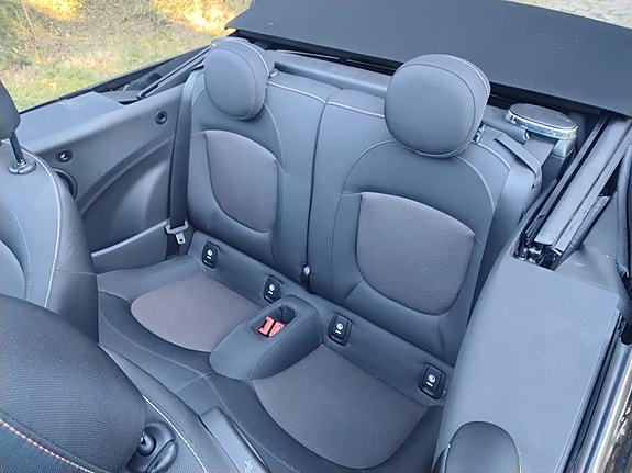 MINI Cooper 6 of 10