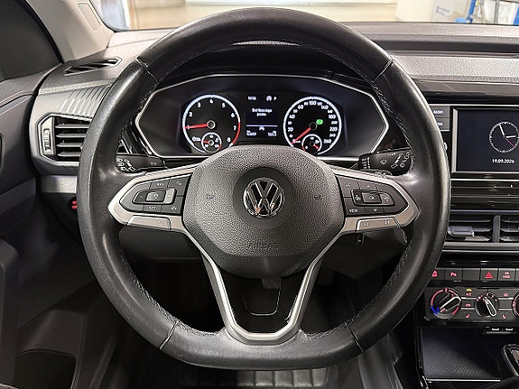 Volkswagen T-Cross 12 of 30