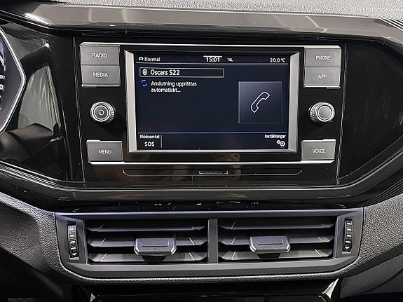 Volkswagen T-Cross 18 of 30