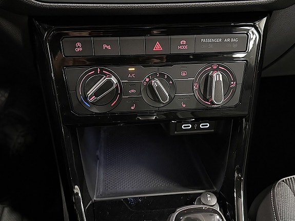 Volkswagen T-Cross 21 of 30