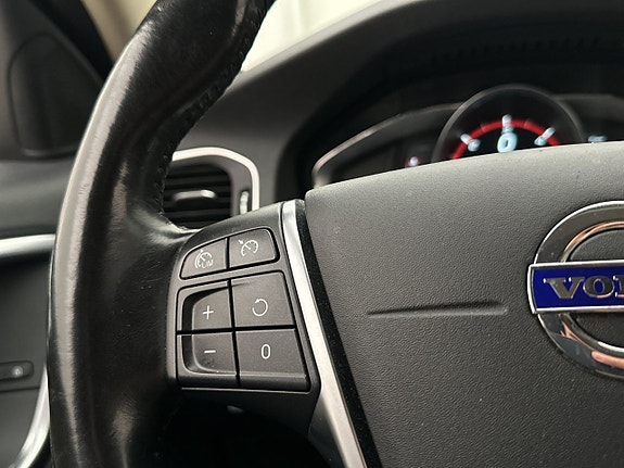Volvo V60 Cross Country 16 of 30