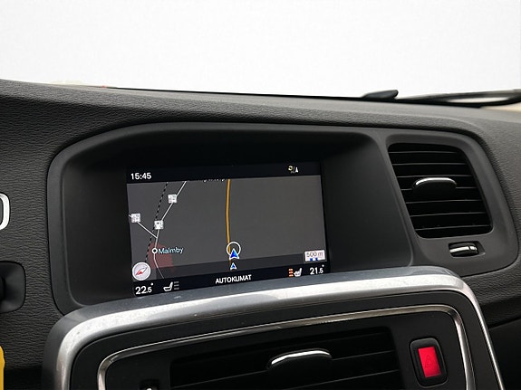 Volvo V60 Cross Country 23 of 30