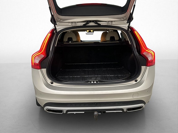 Volvo V60 Cross Country 29 of 30