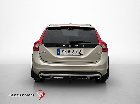Volvo V60 Cross Country 6 of 30