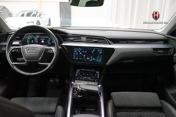 Audi Q8 e-tron 14 of 26