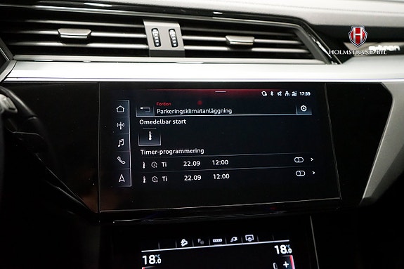 Audi Q8 e-tron 19 of 26