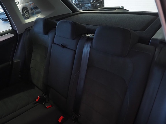 Volkswagen Tiguan 17 of 24