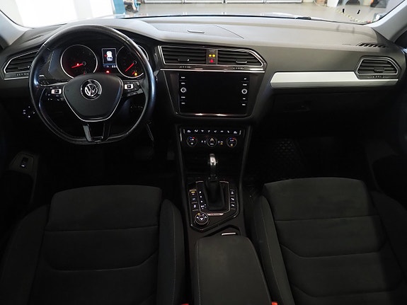 Volkswagen Tiguan 15 of 24