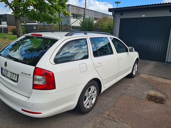 Skoda Octavia 8 of 11